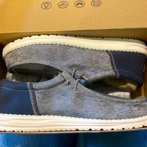 Hey dudes size 15 men’s in the color Wally Nashville